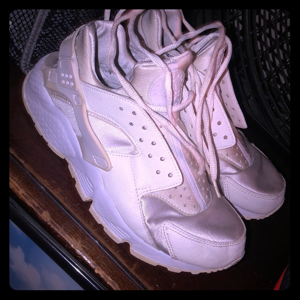 Nike hurraches Women’s